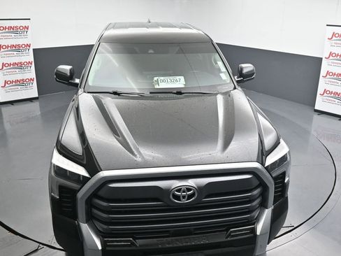 Used 2023 Toyota Tundra Limited AWD/4WD image 30