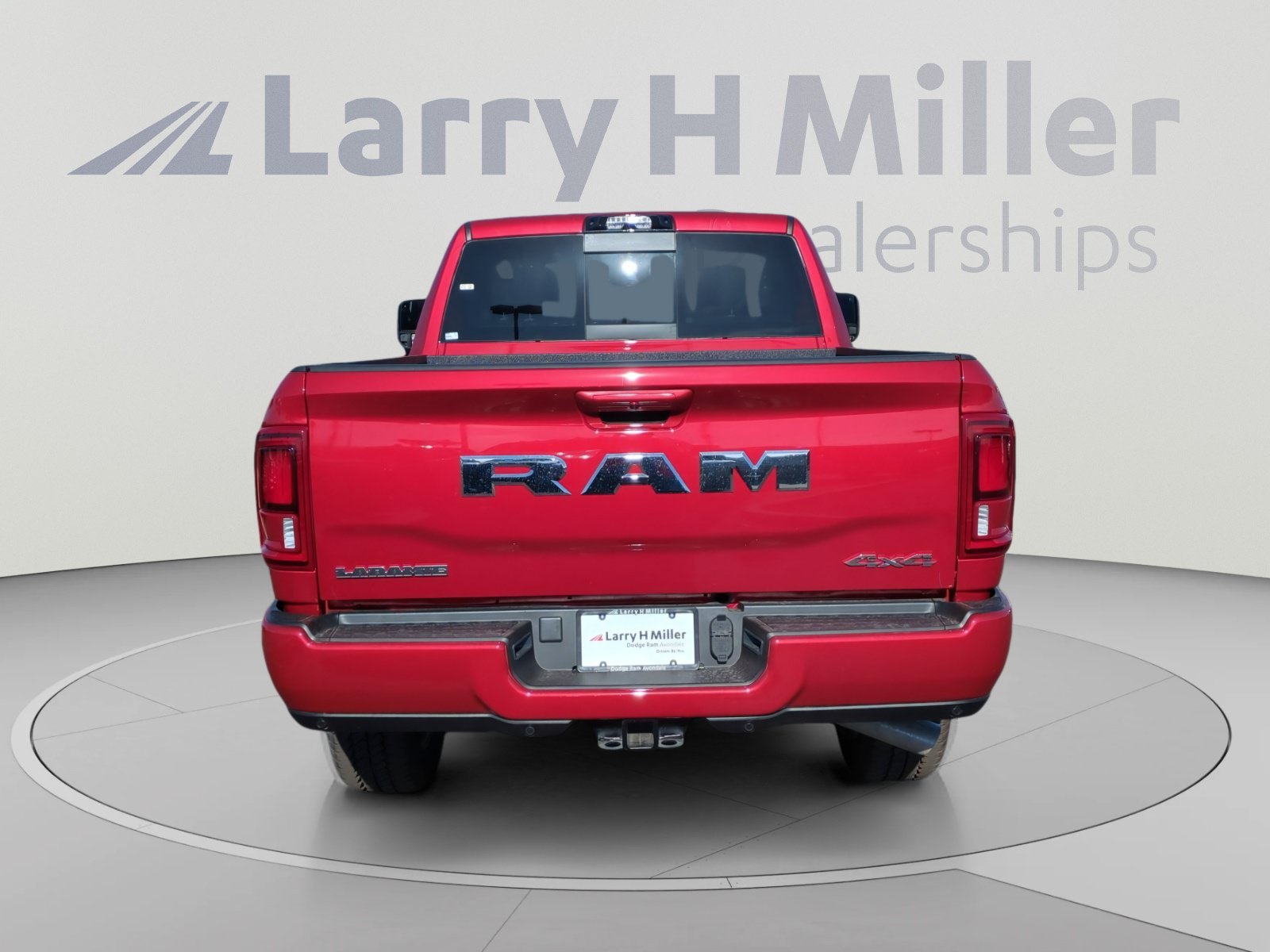 New 2026 RAM 2500 Laramie w/ Sport Appearance Package AWD/4WD image 4