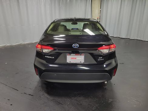 Used 2025 Toyota Corolla LE FWD image 7