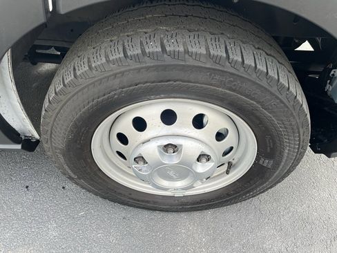 Used 2023 Ford Transit 350 XL image 13