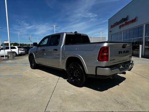 Used 2026 RAM 1500 Limited AWD/4WD image 11