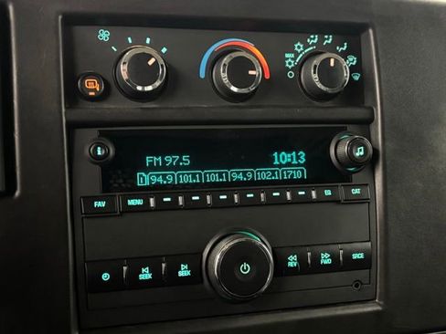 Used 2022 GMC Savana 2500 w/ Driver Convenience Package image 22