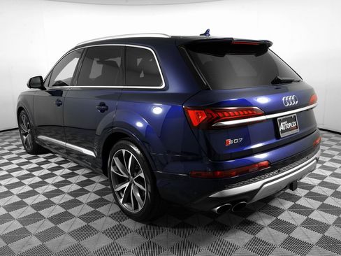 Used 2021 Audi SQ7 Premium Plus w/ Driver Assistance Package image 7