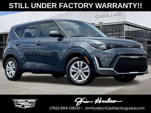 Used 2025 Kia Soul LX FWD image 1