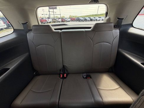 Used 2017 GMC Acadia Limited SLT FWD image 16