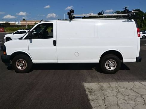 Used 2020 Chevrolet Express 2500 w/ Driver Convenience Package RWD image 3