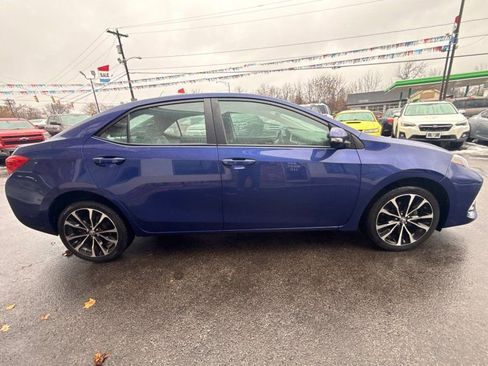 Used 2018 Toyota Corolla XSE image 4