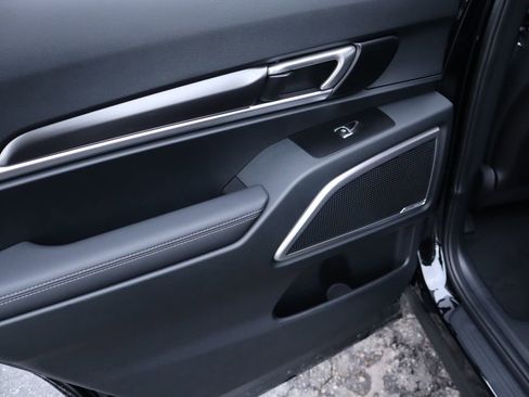 New 2025 Kia Telluride S image 12