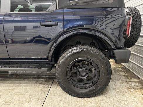 Used 2021 Ford Bronco Outer Banks image 6