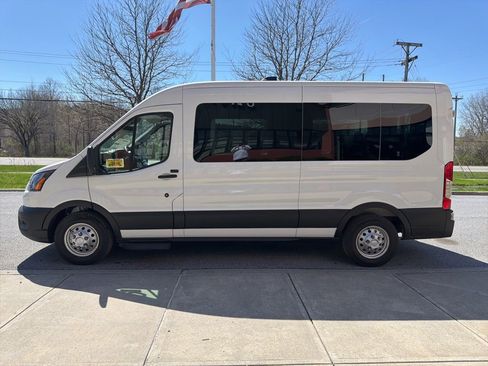 New 2026 Ford Transit 350 148 Medium Roof Wagon AWD image 4