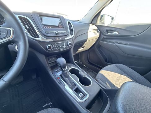 Used 2024 Chevrolet Equinox LT image 19