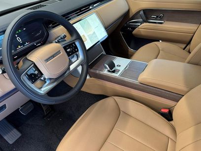 New 2026 Land Rover Range Rover Long Wheelbase SE