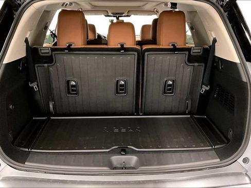 New 2026 Nissan Pathfinder Platinum w/ Cargo Package AWD/4WD image 41
