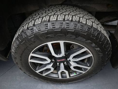 Used 2021 GMC Sierra 1500 AT4 AWD/4WD image 4
