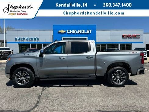 Used 2025 Chevrolet Silverado 1500 LT AWD/4WD image 1