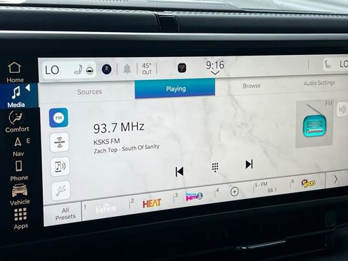 New 2026 Jeep Wrangler Unlimited Rubicon w/ Technology Group image 18