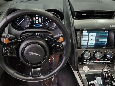 Used 2015 Jaguar F-TYPE S image 33