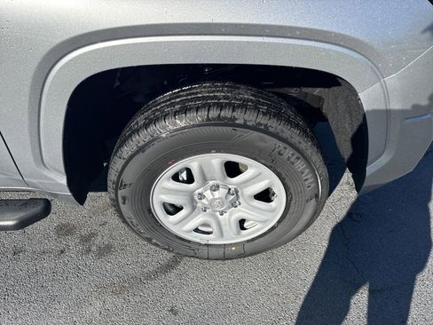 New 2025 Toyota Tundra SR w/ SR Tow Package image 10