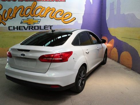 Used 2018 Ford Focus SE image 8