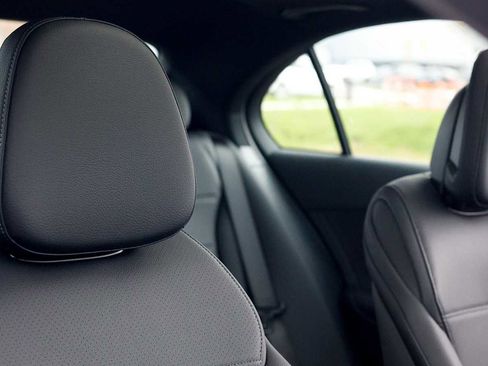 Used 2026 Mercedes-Benz C 300 4MATIC Sedan image 24