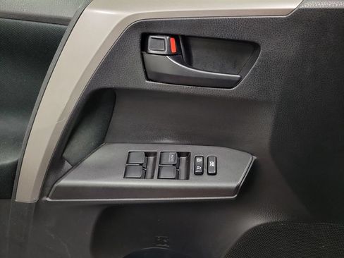 Used 2018 Toyota RAV4 LE w/ All Weather Liner Package AWD/4WD image 26
