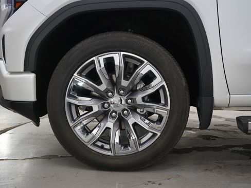 Used 2023 GMC Sierra 1500 Denali w/ Denali Reserve Package AWD/4WD image 30