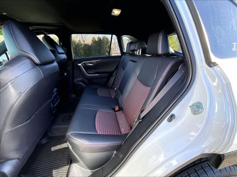 Used 2023 Toyota RAV4 XSE image 15