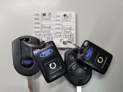 Used 2018 Ford Escape SEL image 12