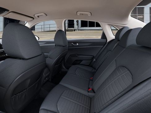 New 2025 Kia K5 LXS image 21