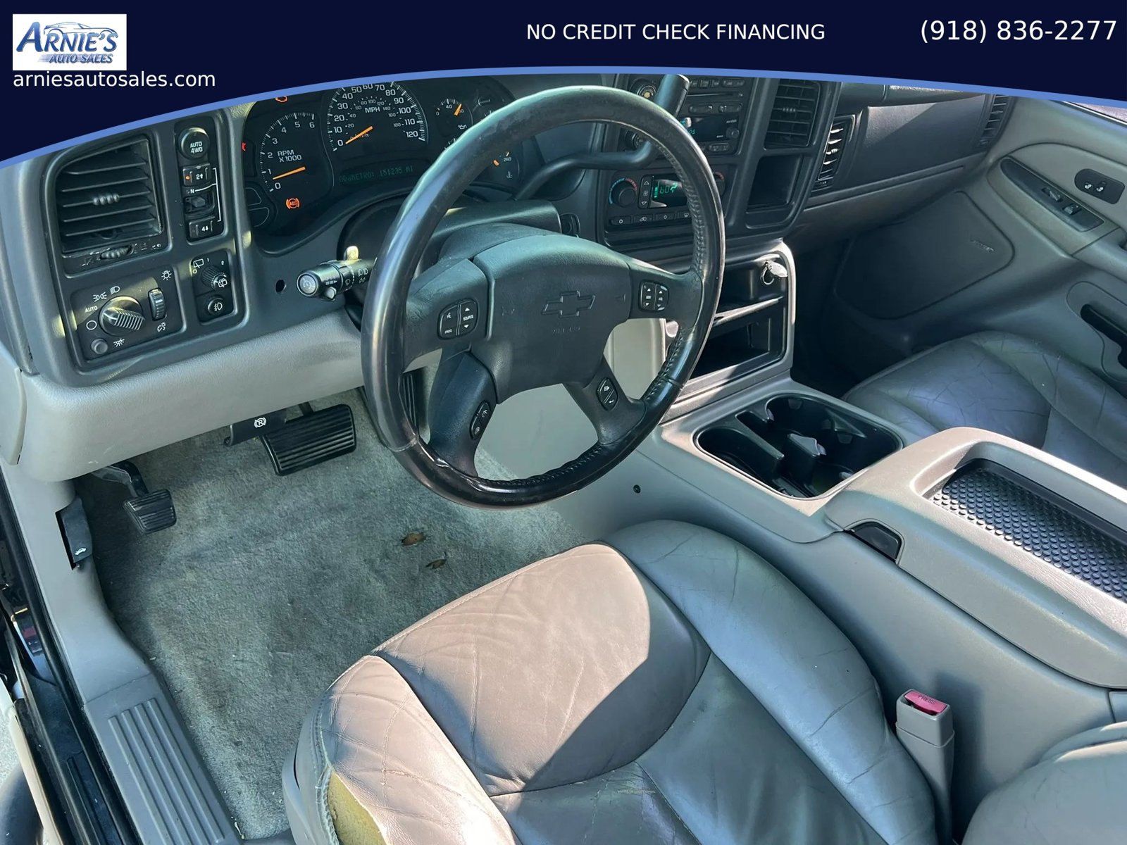Used 2004 Chevrolet Suburban Z71 w/ Preferred Equipment Group AWD/4WD image 8