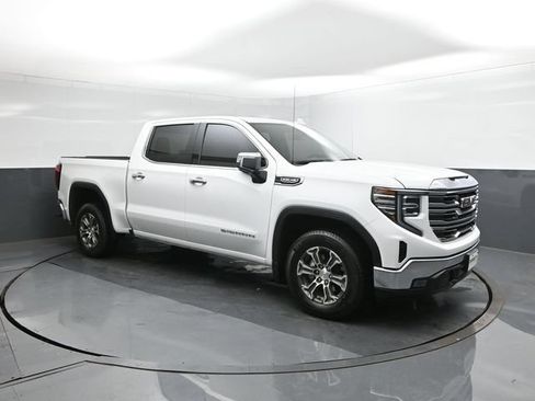 Used 2025 GMC Sierra 1500 SLT RWD image 26