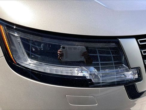 Certified 2023 Land Rover Range Rover SE AWD/4WD image 28