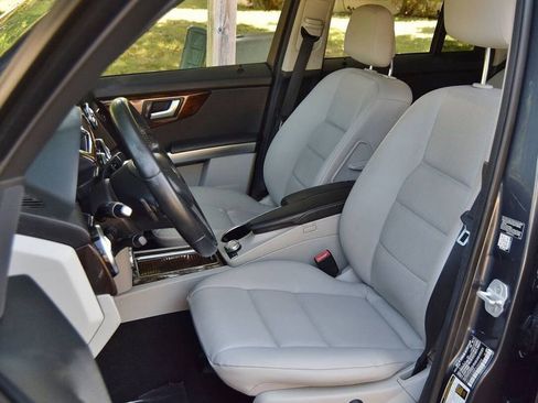 Used 2015 Mercedes-Benz GLK 350 4MATIC image 27