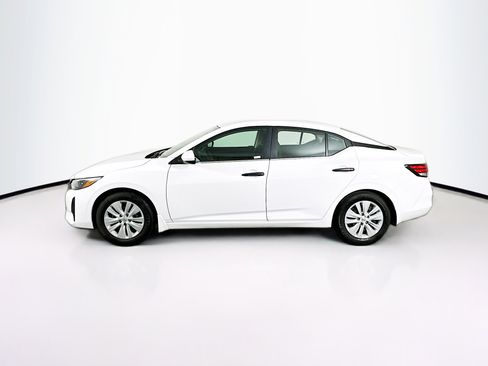 Used 2025 Nissan Sentra S image 4