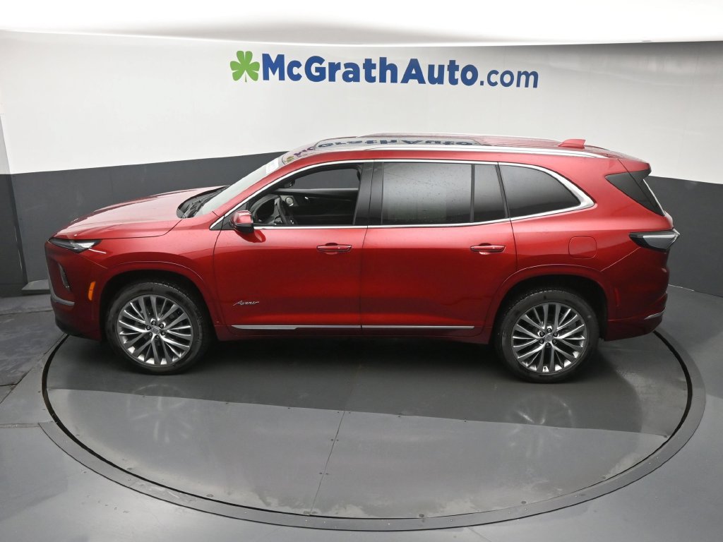Used 2026 Buick Enclave Avenir AWD/4WD image 25