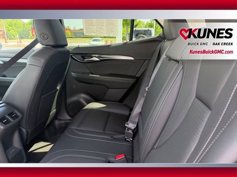 Used 2024 Buick Envision Preferred AWD/4WD image 9
