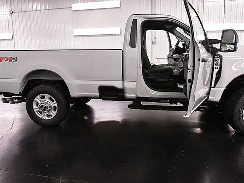 New 2026 Ford F350 XLT w/ 360-Degree Camera Package image 30