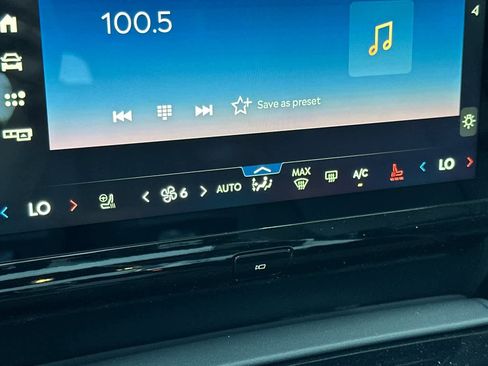New 2026 Lincoln Navigator Reserve AWD/4WD image 22