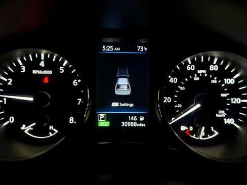 Used 2019 Nissan Rogue SV FWD image 20