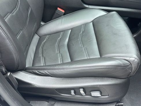 Used 2017 Cadillac XT5 Platinum image 45