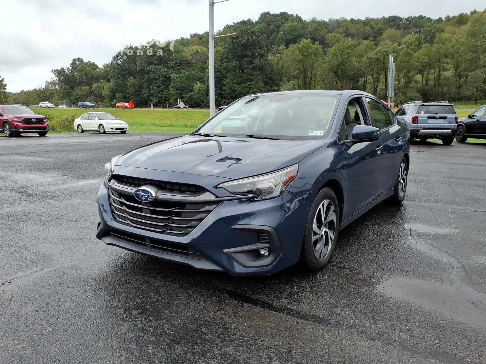 Used 2024 Subaru Legacy Premium AWD/4WD image 1