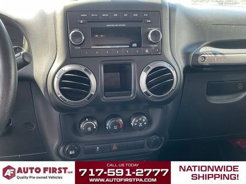 Used 2014 Jeep Wrangler Sport AWD/4WD image 15