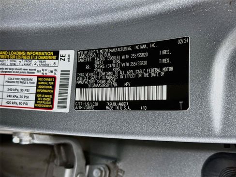 Used 2024 Toyota Grand Highlander FWD image 9