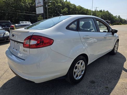 Used 2013 Ford Fiesta SE w/ Super Fuel Economy Pkg FWD image 13