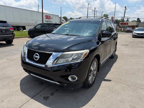 Used 2016 Nissan Pathfinder Platinum AWD/4WD image 7