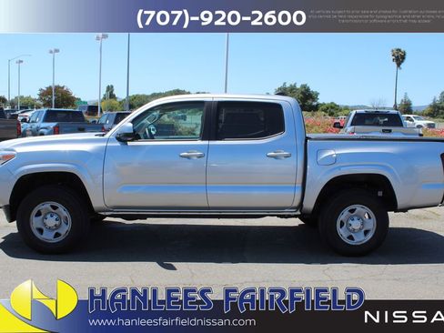 Used 2022 Toyota Tacoma SR w/ SR Convenience Package RWD image 2