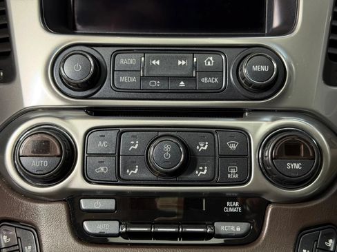 Used 2017 Chevrolet Suburban Premier AWD/4WD image 46