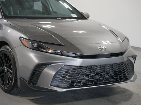 Certified 2026 Toyota Camry SE image 4