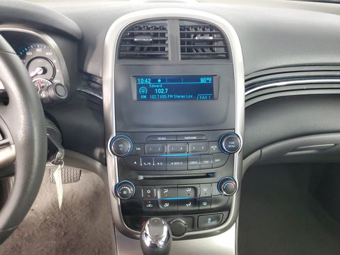 Used 2015 Chevrolet Malibu LS FWD image 16