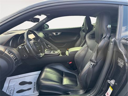 Used 2017 Jaguar F-TYPE R AWD/4WD image 9